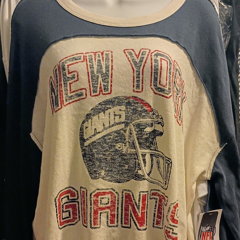 NFL New York Giants Long Sleeve Tee - Cream and Blue